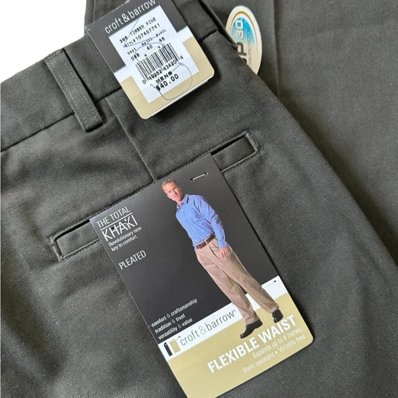 NWT Croft Barrow Classic Fit Dress Pants Timber Pine Size 34x32 Pleated - Picture 2 of 4